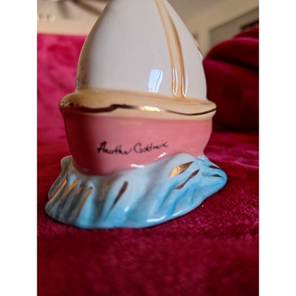 CLAYWORKS Twilight Cove Salt Shaker - Designed As A Sailboat - Blue Sky - Picture 6 of 8